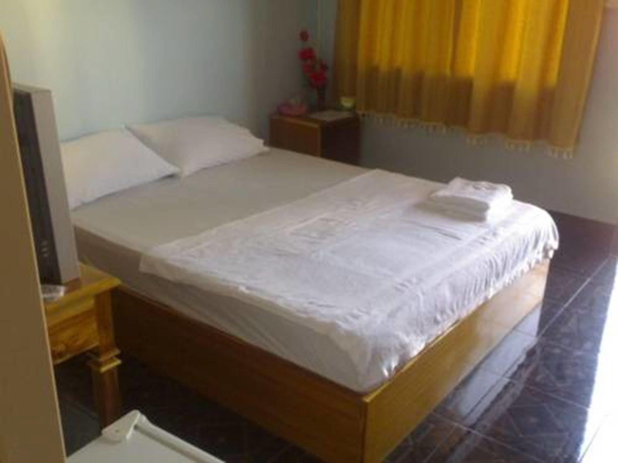 La Ong Dao Hotel1 Виентиане Екстериор снимка