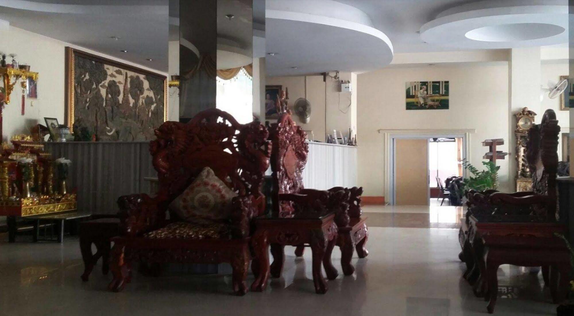 La Ong Dao Hotel1 Виентиане Екстериор снимка