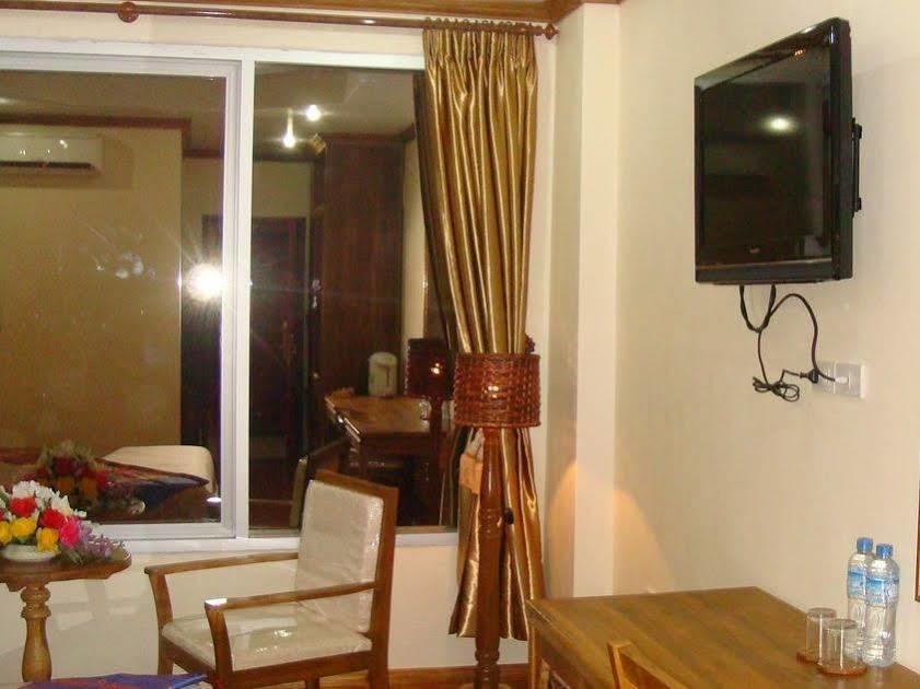 La Ong Dao Hotel1 Виентиане Екстериор снимка